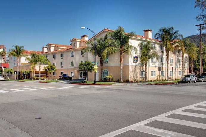 Imagen general del Hotel Best Western Plus Media Center Inn and Suites. Foto 1