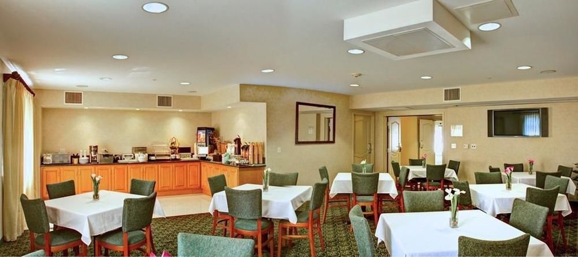Imagen del bar/restaurante del Hotel Best Western Plus Media Center Inn and Suites. Foto 3