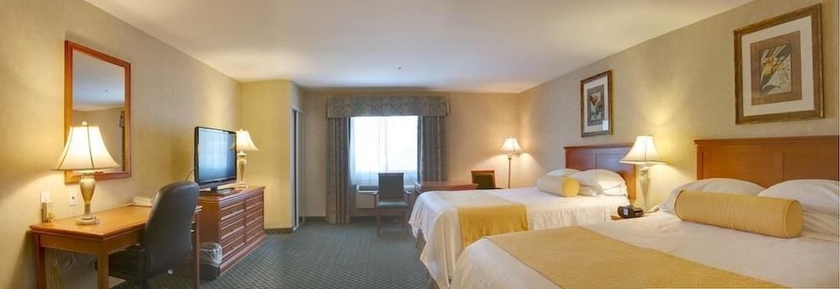 Imagen de la habitación del Hotel Best Western Plus Media Center Inn and Suites. Foto 11