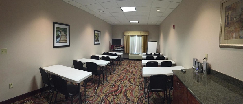 Imagen de los interiores del Hotel Best Western Plus Memorial Inn and Suites. Foto 9