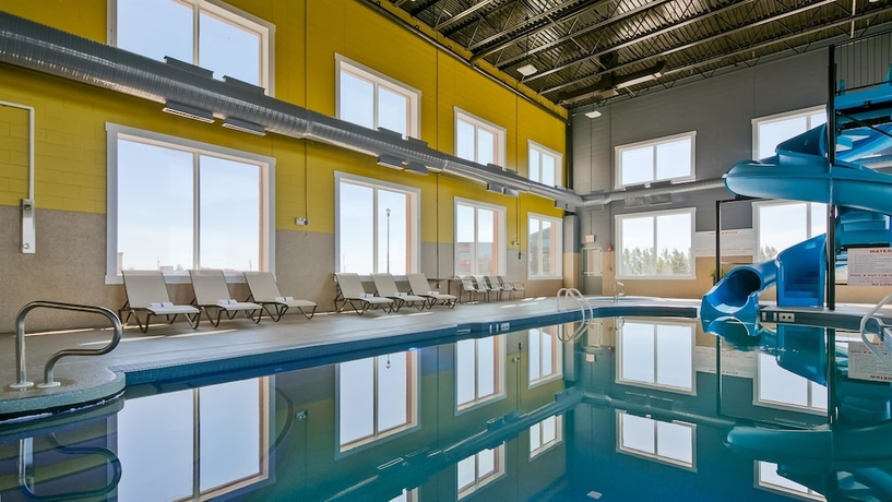 Imagen de la piscina del Hotel Best Western Plus Meridian, Lloydminster. Foto 19