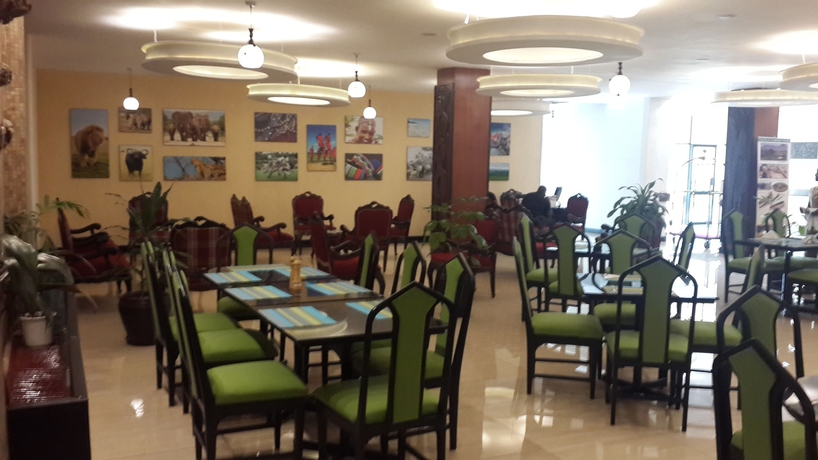 Imagen del bar/restaurante del Hotel Best Western Plus Meridian, NAIROBI. Foto 3