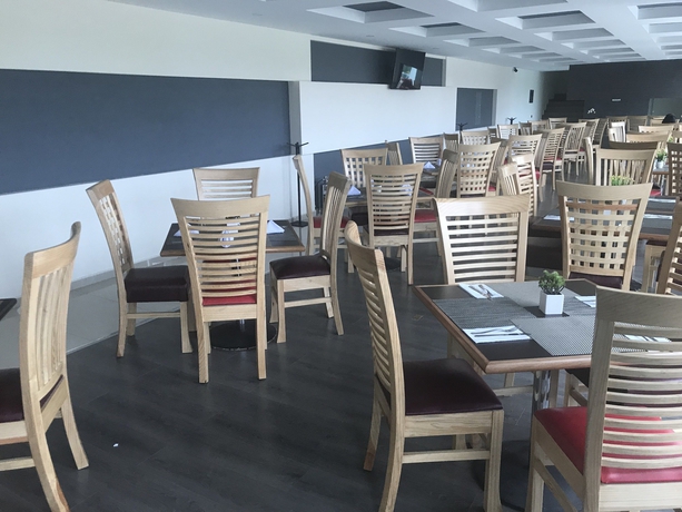 Imagen del bar/restaurante del Hotel Best Western Plus Metepec and Suites. Foto 6