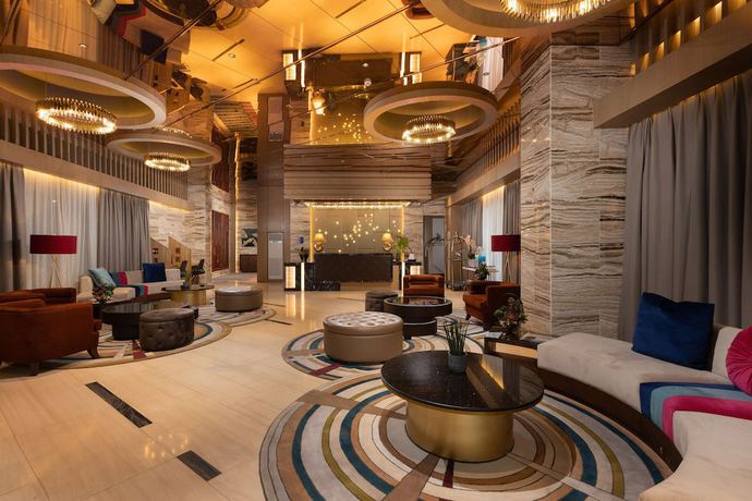 Imagen de los interiores del Hotel Best Western Plus Metro Clark. Foto 18