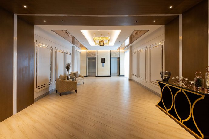 Imagen de los interiores del Hotel Best Western Plus Metro Clark. Foto 20