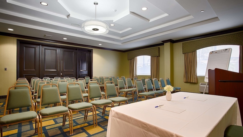 Imagen de los interiores del Hotel Best Western Plus Miami-Doral/Dolphin Mall. Foto 11