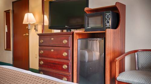 Imagen de la habitación del Hotel Best Western Plus Midwest City Inn and Suites. Foto 4