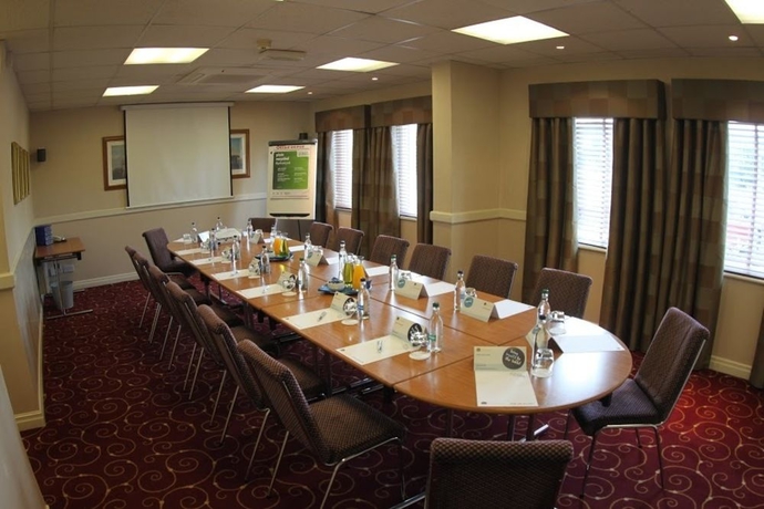 Imagen de los interiores del Hotel Best Western Plus Milford. Foto 14