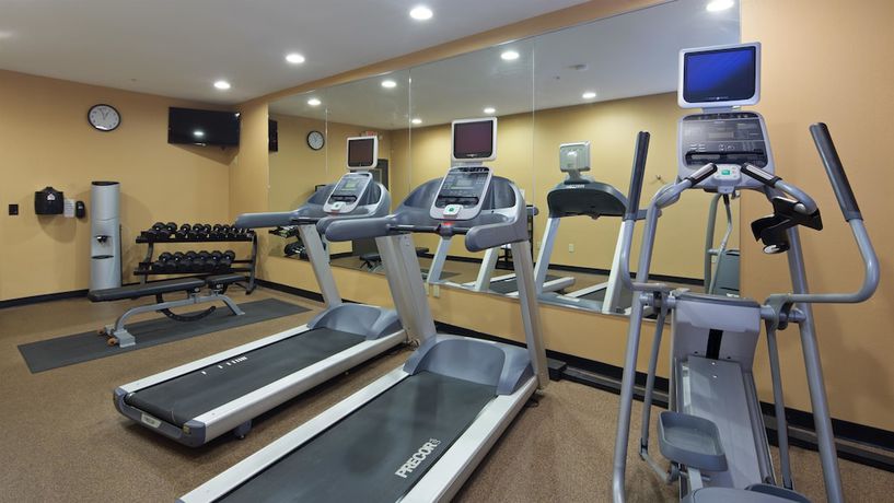 Imagen de los interiores del Hotel Best Western Plus Mishawaka Inn. Foto 12