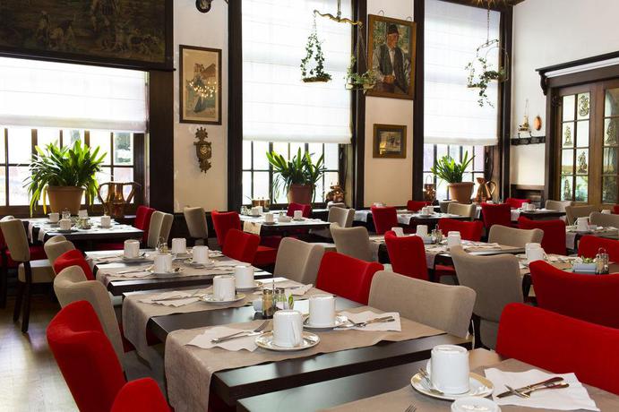 Imagen del bar/restaurante del Hotel Best Western Plus Monopole Metropole. Foto 4