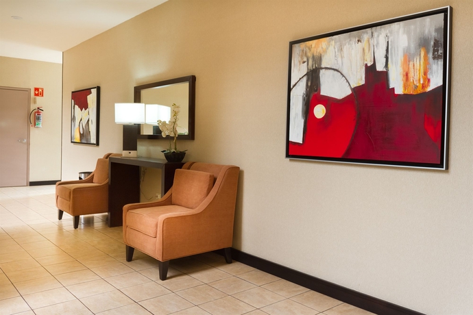 Imagen de los interiores del Hotel Best Western Plus Monterrey Airport. Foto 8