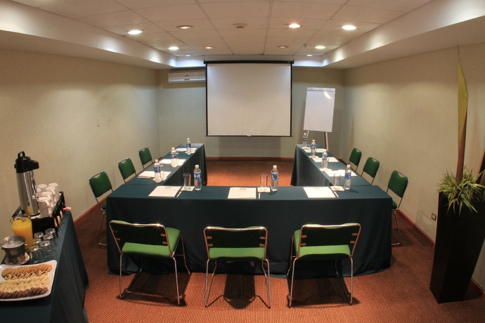 Imagen de los interiores del Hotel Best Western Plus Monterrey Colon. Foto 6