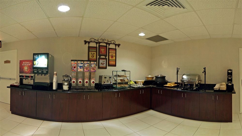 Imagen del bar/restaurante del Hotel Best Western Plus Mount Vernon ft. Belvoir. Foto 2