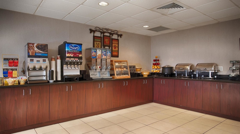 Imagen del bar/restaurante del Hotel Best Western Plus Mount Vernon ft. Belvoir. Foto 3