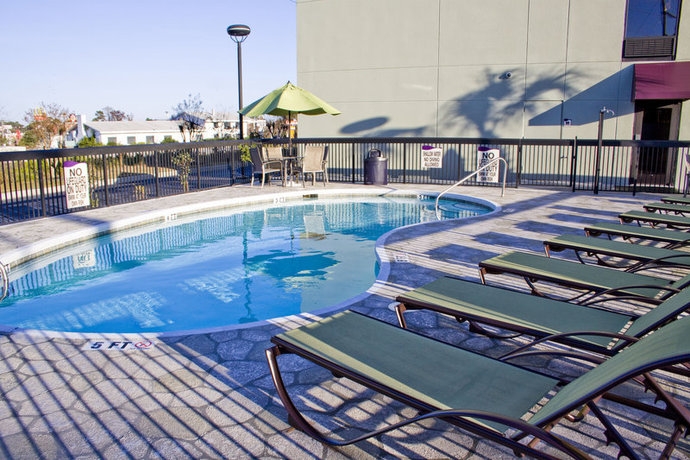 Imagen de la piscina del Hotel Best Western Plus Myrtle Beach @ Intracoastal. Foto 7