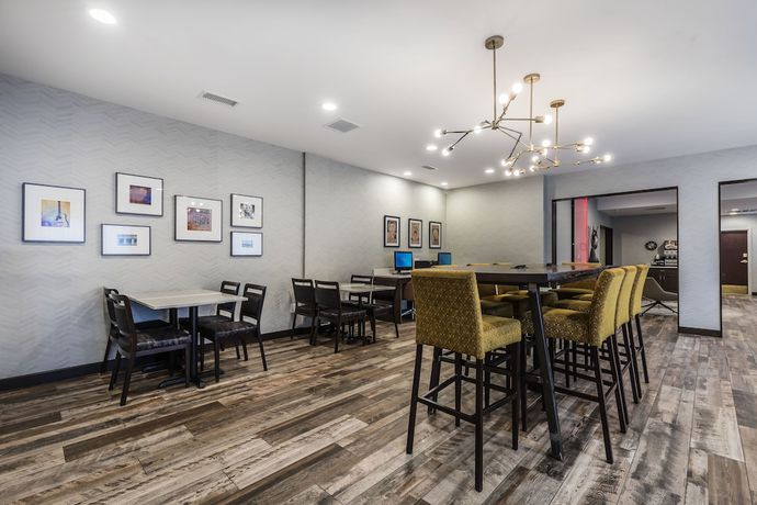 Imagen de los interiores del Hotel Best Western Plus Nashville Airport Hotel. Foto 17
