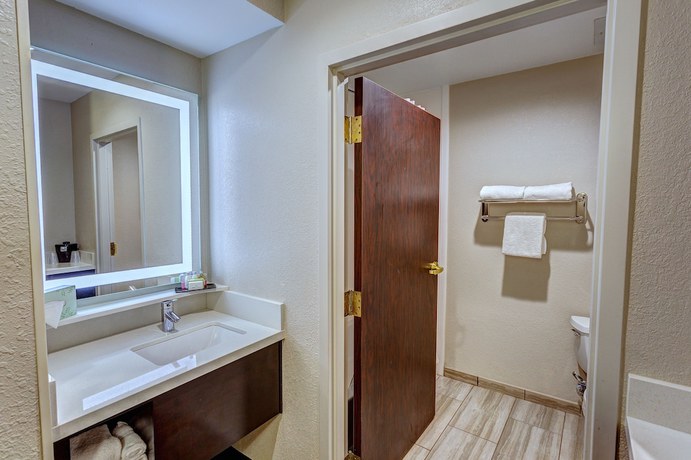 Imagen de la habitación del Hotel Best Western Plus Nashville Airport Hotel. Foto 13