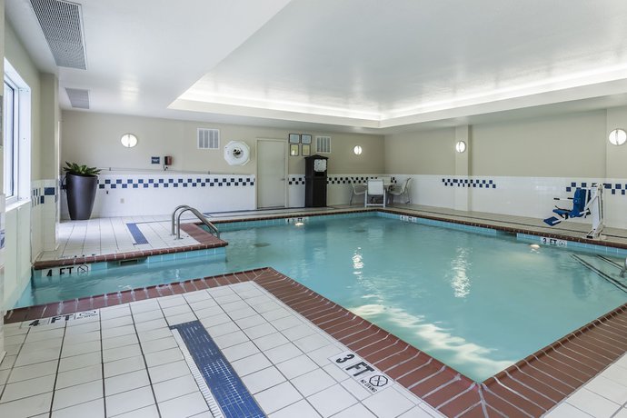 Imagen de la piscina del Hotel Best Western Plus Nashville Airport Hotel. Foto 20