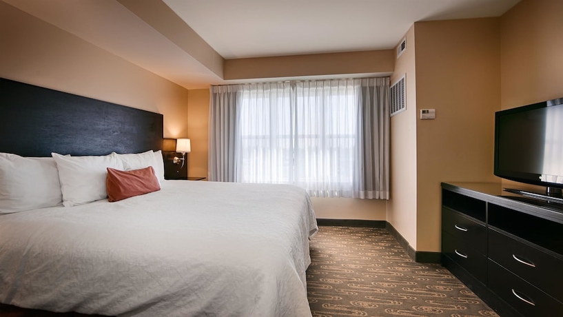 Imagen de la habitación del Hotel Best Western Plus Navigator Inn & Suites. Foto 5