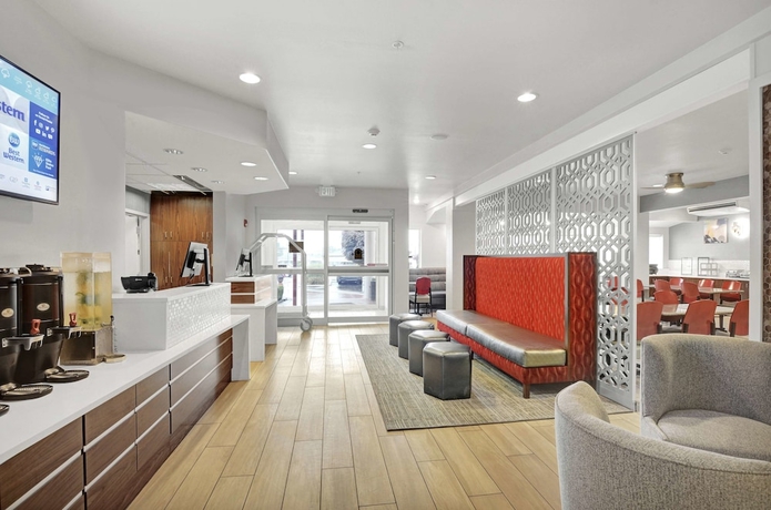 Imagen de los interiores del Hotel Best Western Plus Navigator Inn & Suites. Foto 17