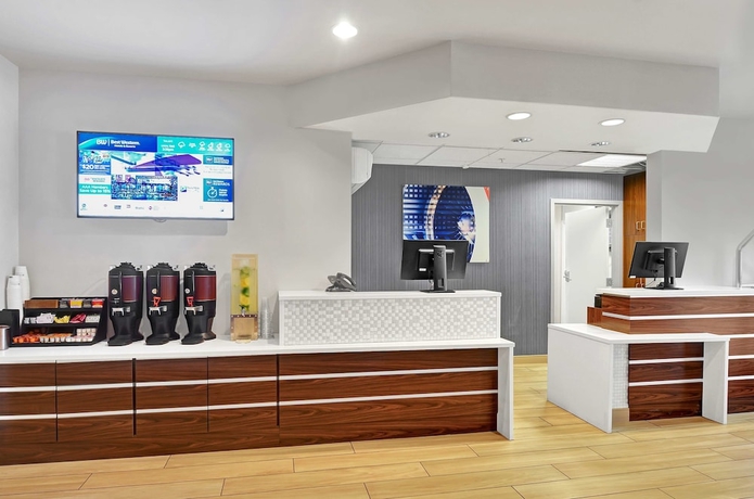 Imagen de los interiores del Hotel Best Western Plus Navigator Inn & Suites. Foto 19