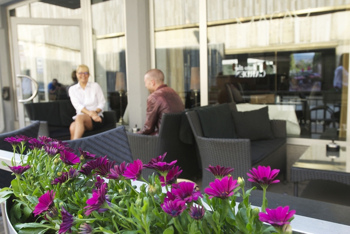 Imagen del bar/restaurante del Hotel Best Western Plus Noble House. Foto 2