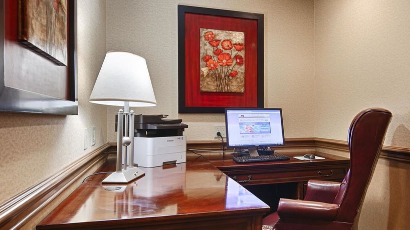Imagen de los interiores del Hotel Best Western Plus North Canton Inn And Suites. Foto 14