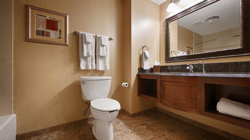 Imagen de la habitación del Hotel Best Western Plus North Canton Inn And Suites. Foto 10