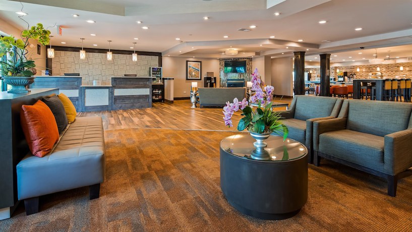 Imagen de los interiores del Hotel Best Western Plus North Joliet. Foto 16