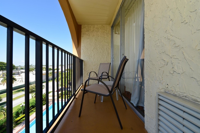 Imagen de la habitación del Hotel Best Western Plus North Miami-Bal Harbour. Foto 10