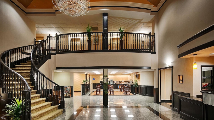 Imagen de los interiores del Hotel Best Western Plus Northwest Inn and Suites. Foto 8