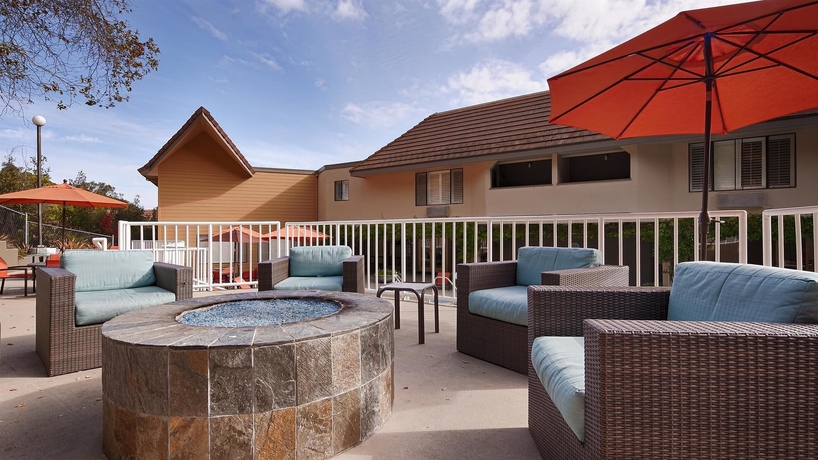 Imagen de la piscina del Hotel Best Western Plus Novato Oaks Inn. Foto 11