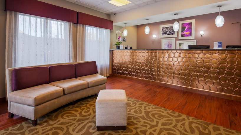 Imagen de los interiores del Hotel Best Western Plus O\'Hare International South. Foto 19