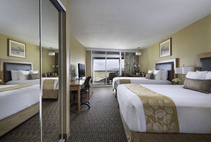 Imagen de la habitación del Hotel Best Western Plus Ocean View Resort. Foto 3