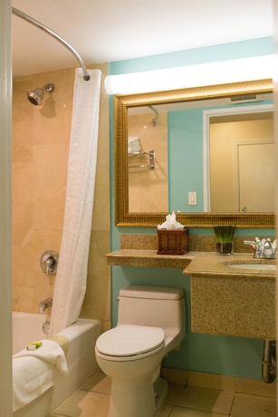 Imagen de la habitación del Hotel Best Western Plus Oceanside Inn. Foto 10