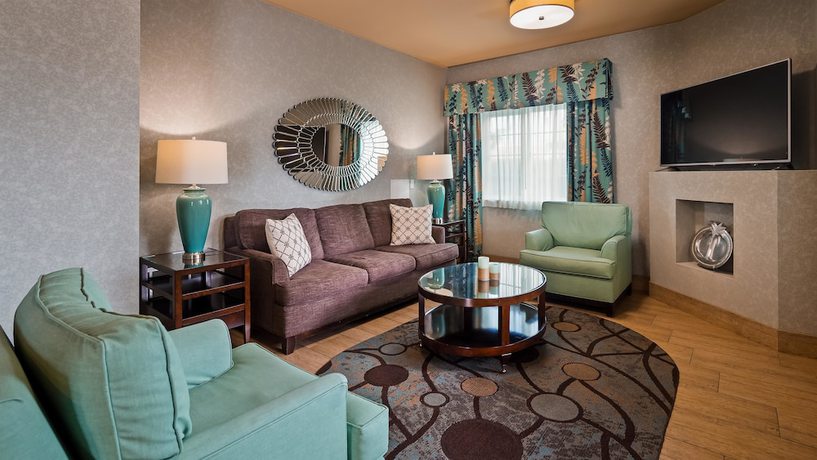 Imagen de los interiores del Hotel Best Western Plus Oceanside Palms. Foto 18