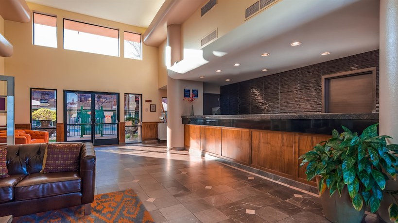Imagen de los interiores del Hotel Best Western Plus Orchid & Suites. Foto 18