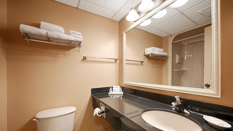 Imagen de la habitación del Hotel Best Western Plus Orillia. Foto 10