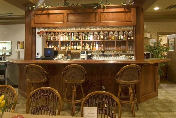 Imagen del bar/restaurante del Hotel Best Western Plus Osoyoos Hotel and Suites. Foto 6