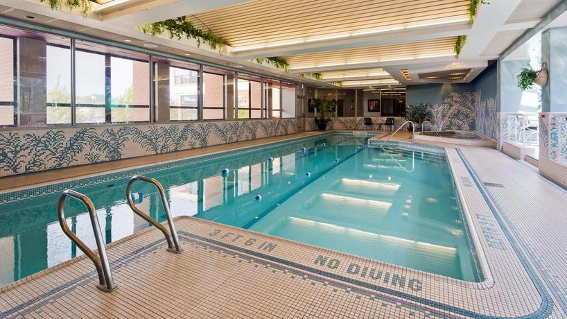 Imagen de la piscina del Hotel Best Western Plus Oswego And Conference Center. Foto 14