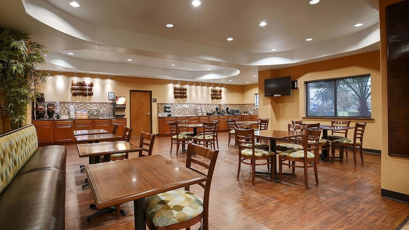 Imagen del bar/restaurante del Hotel Best Western Plus Palo Alto Inn and Suites. Foto 3