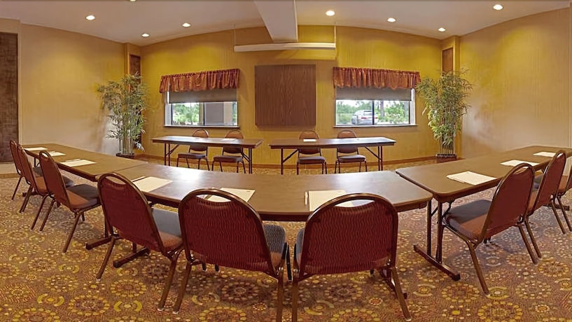 Imagen de los interiores del Hotel Best Western Plus Palo Alto Inn and Suites. Foto 15