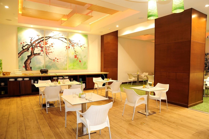 Imagen del bar/restaurante del Hotel Best Western Plus Panama Zen. Foto 4