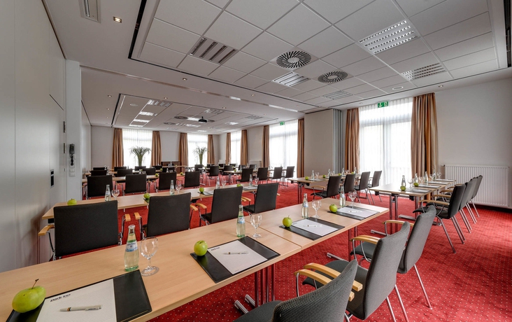 Imagen de los interiores del Hotel Best Western Plus Papenburg. Foto 13