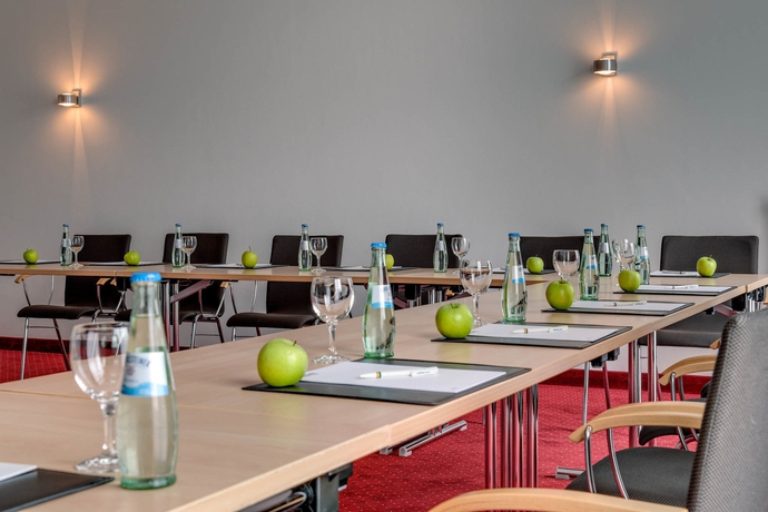 Imagen de los interiores del Hotel Best Western Plus Papenburg. Foto 14