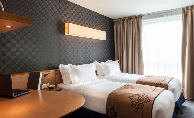 Imagen de la habitación del Hotel Best Western Plus Paris Saclay. Foto 5