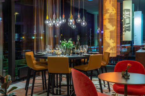 Imagen del bar/restaurante del Hotel Best Western Plus Park City Lund. Foto 3