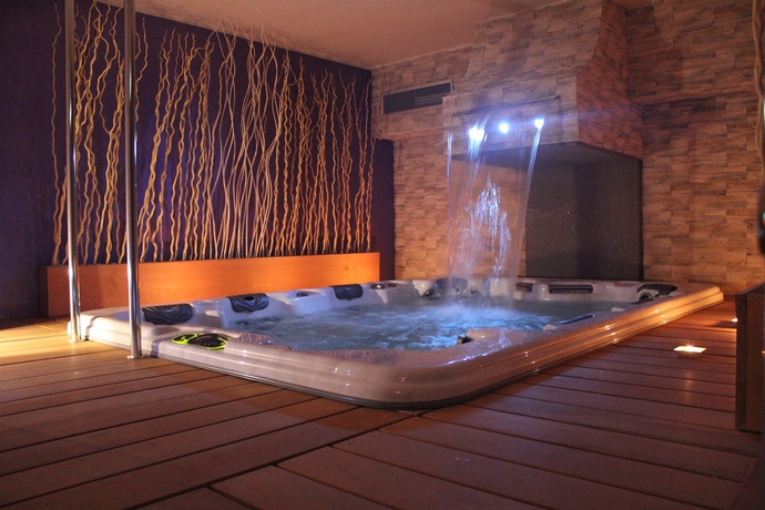 Imagen de la piscina del Hotel Best Western Plus Perla Del Porto. Foto 14