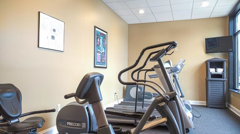 Imagen de los interiores del Hotel Best Western Plus Philadelphia Bensalem. Foto 12