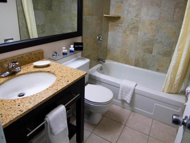 Imagen de la habitación del Hotel Best Western Plus Plattsburgh. Foto 7